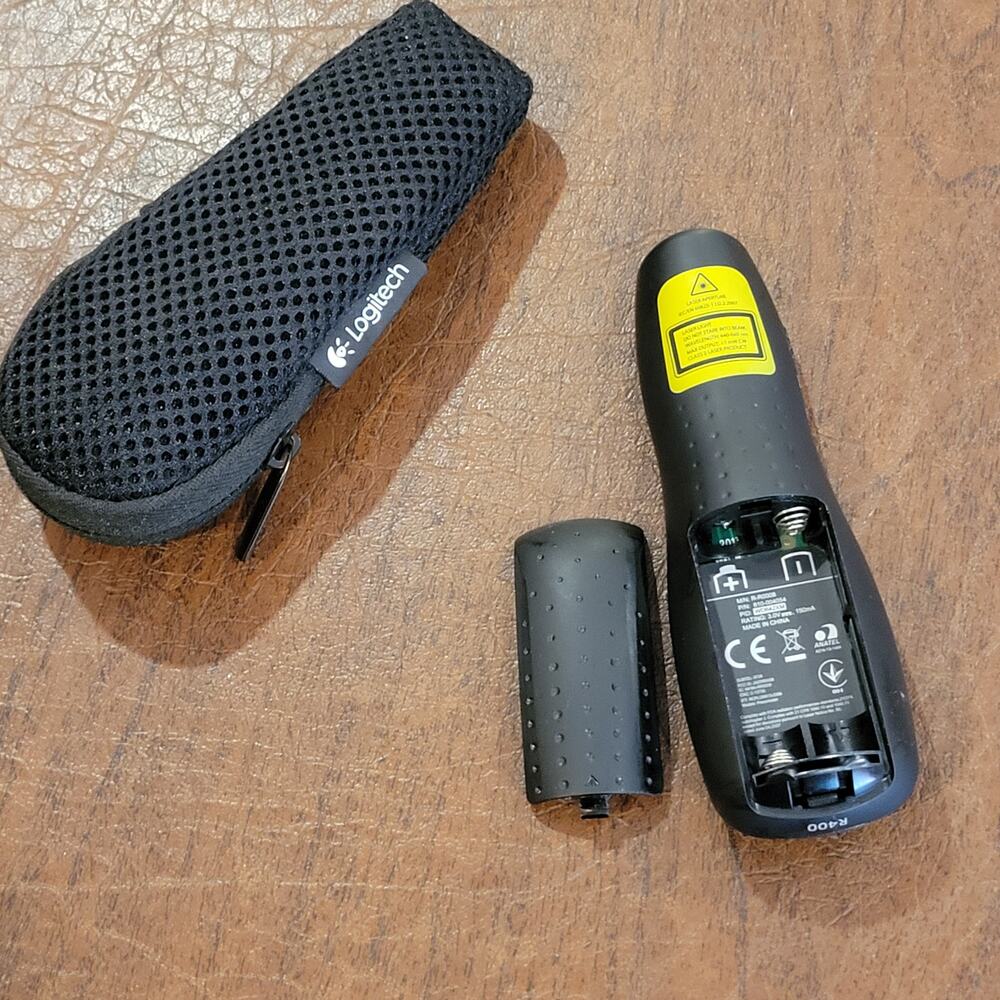 Logitech R400 Remote Wireless Presenter Laser Pointer - Picture 6 of 16